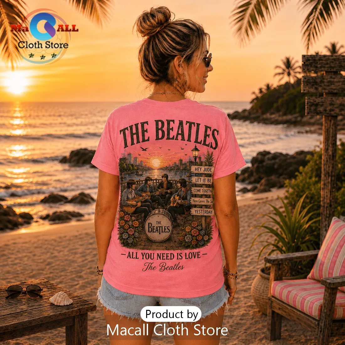 Premium The Beatles Pink Retro Vintage T-Shirt Premium The Beatles Pink Retro Vintage T-Shirt